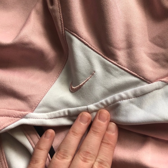 pink Nike jacket - Picture 3 of 5